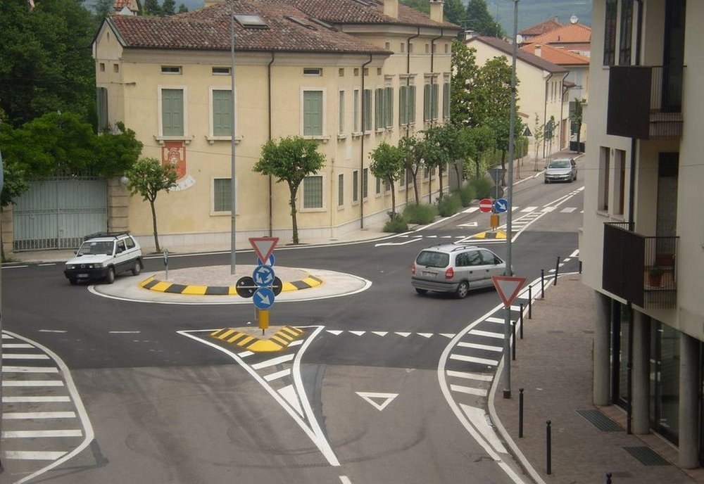 Круговое движение.