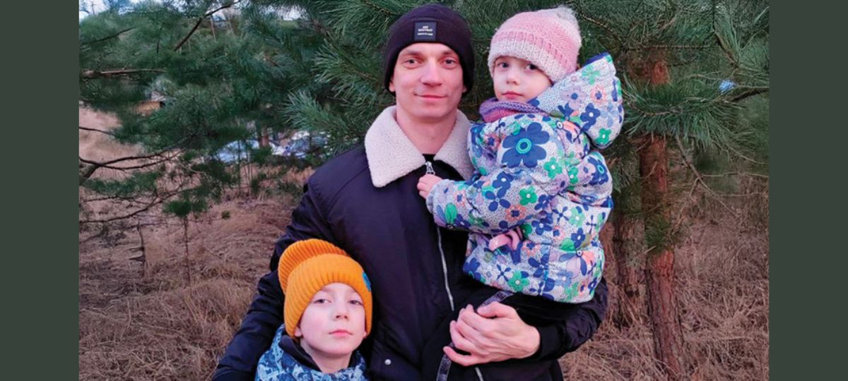 Дмитрий Шувалов с детьми. Фото: BYSOL