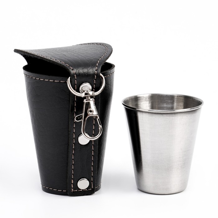 Рюмка к сувенирной фляжке в комплекте