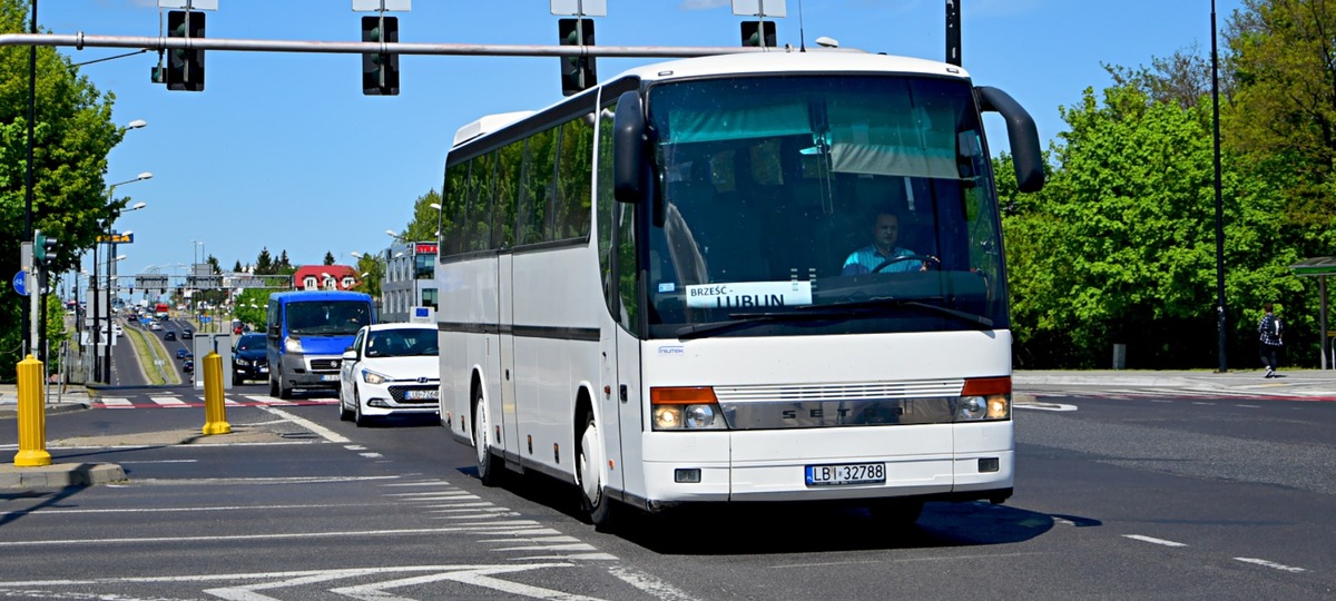 Перевозчик Niutek Trans. Фото: https://phototrans.pl