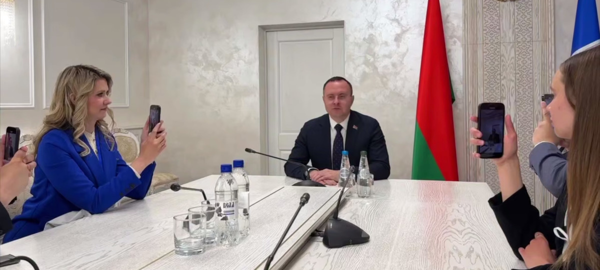 Сергей Лободинский во время встречи с провластными блогерами 9 мая 2025 года. Скриншот видео Брестского горисполкома