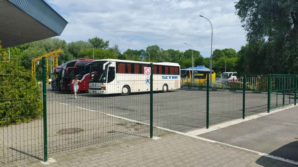 Автобусы в пункте пропуска «Брест». Фото из приграничных чатов