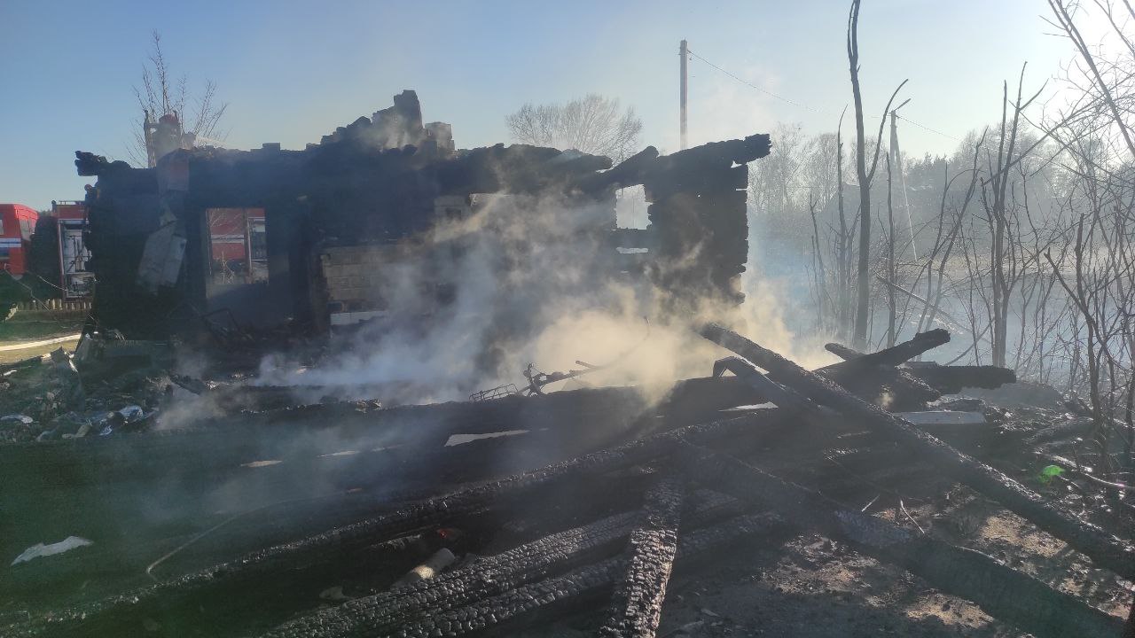 Последствия пожара в Малоритском районе в деревне Антоново. 